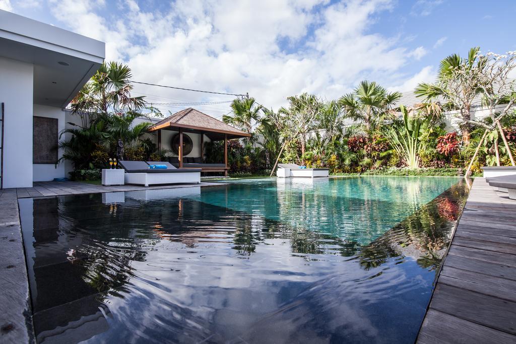 Papiya Seminyak (Bali)